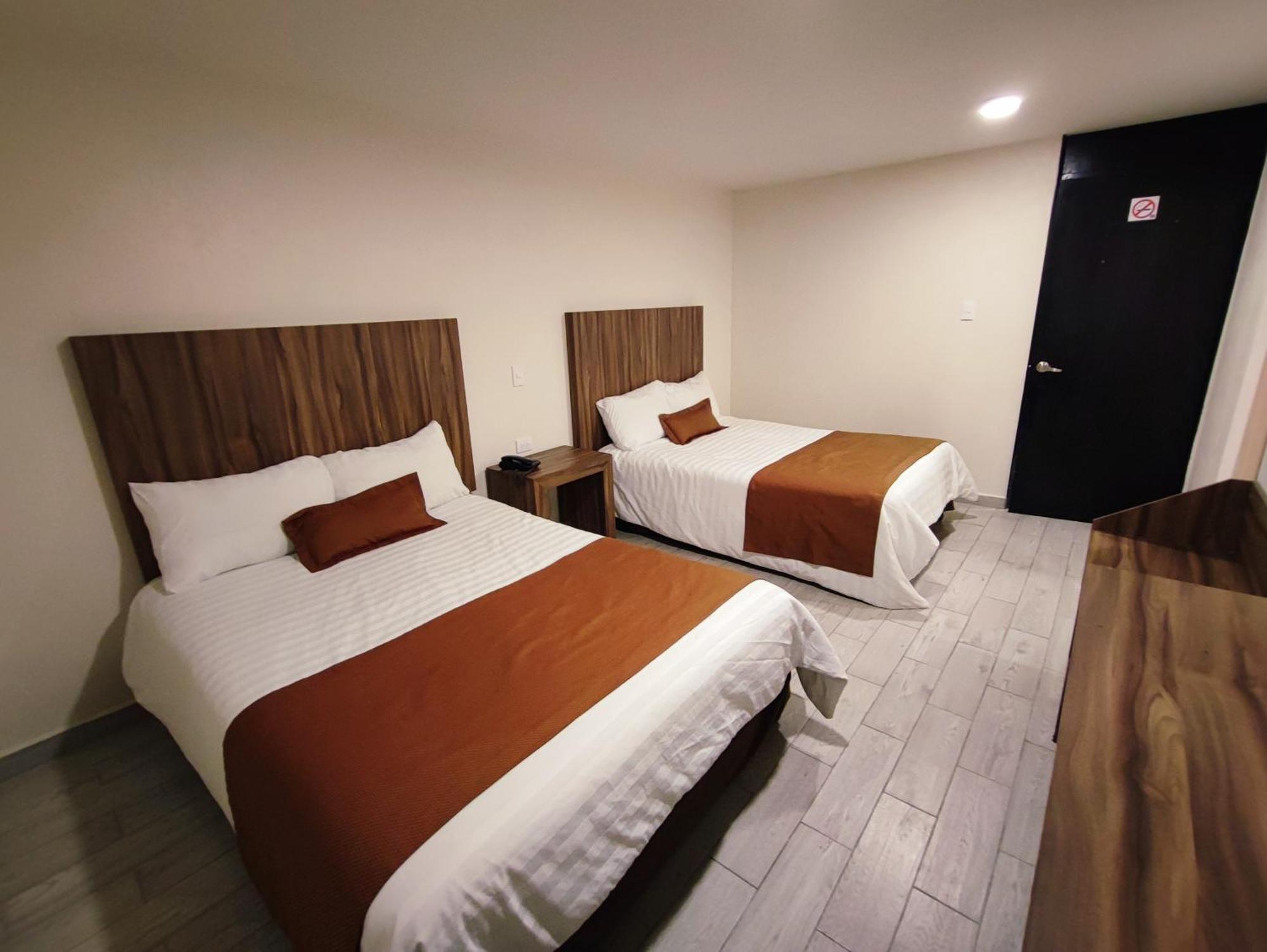 Hotel Plaza Morelos Toluca Exterior photo