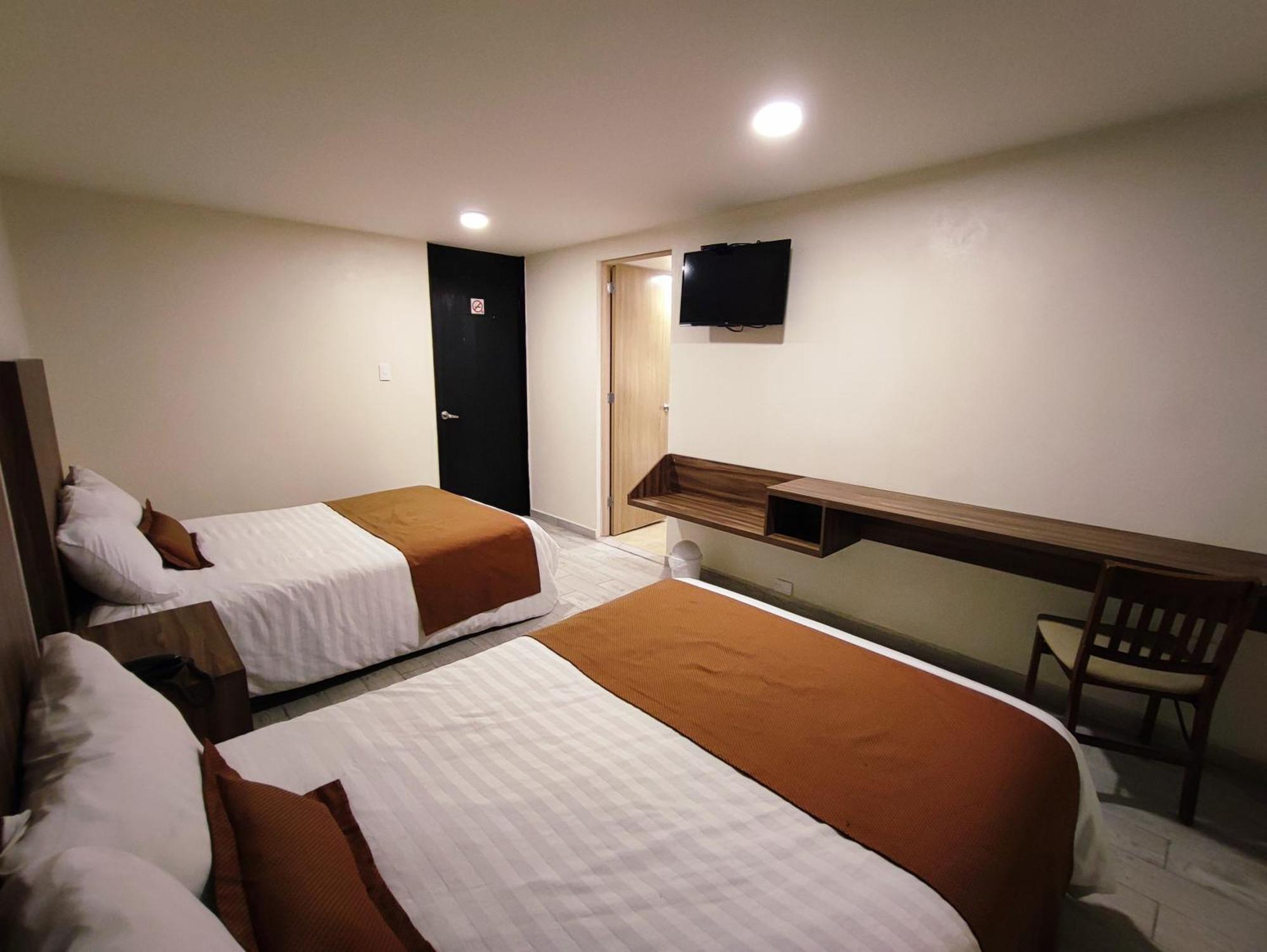 Hotel Plaza Morelos Toluca Exterior photo